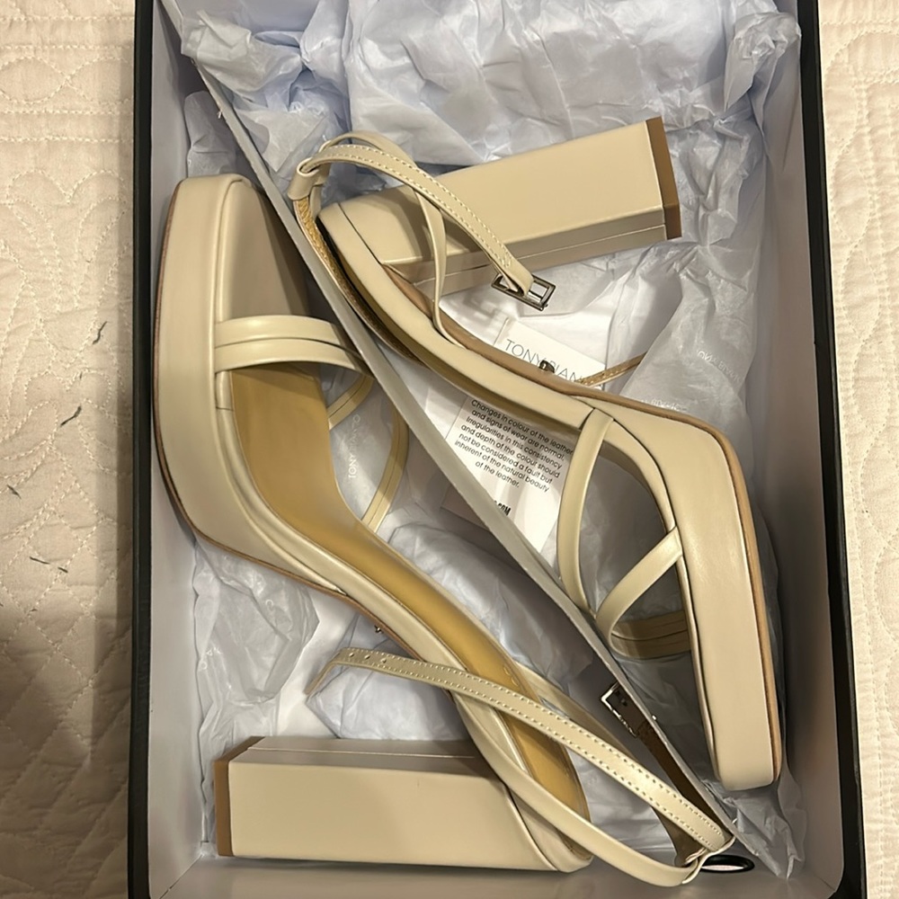 Tony bianco Detroit sandal heel in shade vanilla